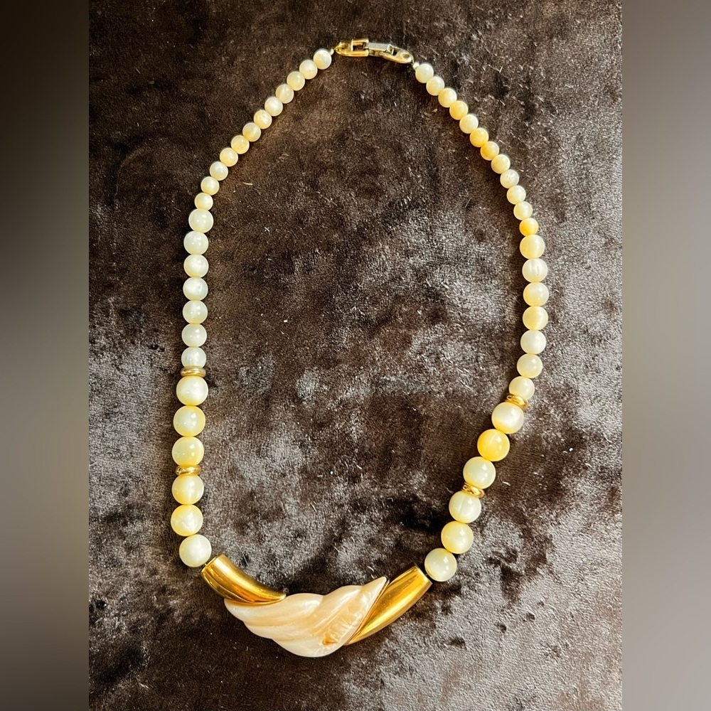 Vintage Signed Napier Cream Enameled Gold Necklace